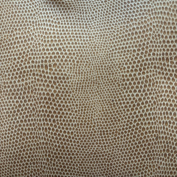 NWT Kim Rogers Cream Magnetic Closure Purse - Picture 6 of 16